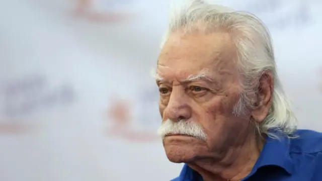 glezos-682x384