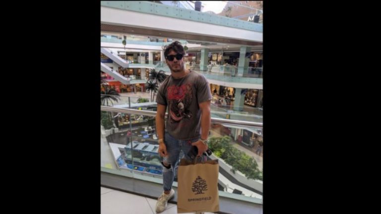 Ο Γιώργος Ασημακόπουλος στο Athens Metro Mall