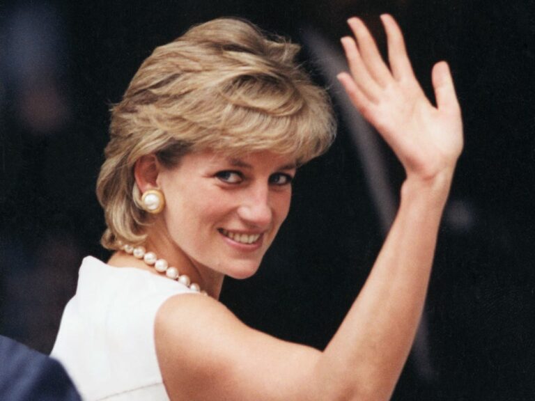 Diana: Τα εντυπωσιακά looks της εγκυμοσύνης της που άφησαν εποχή
