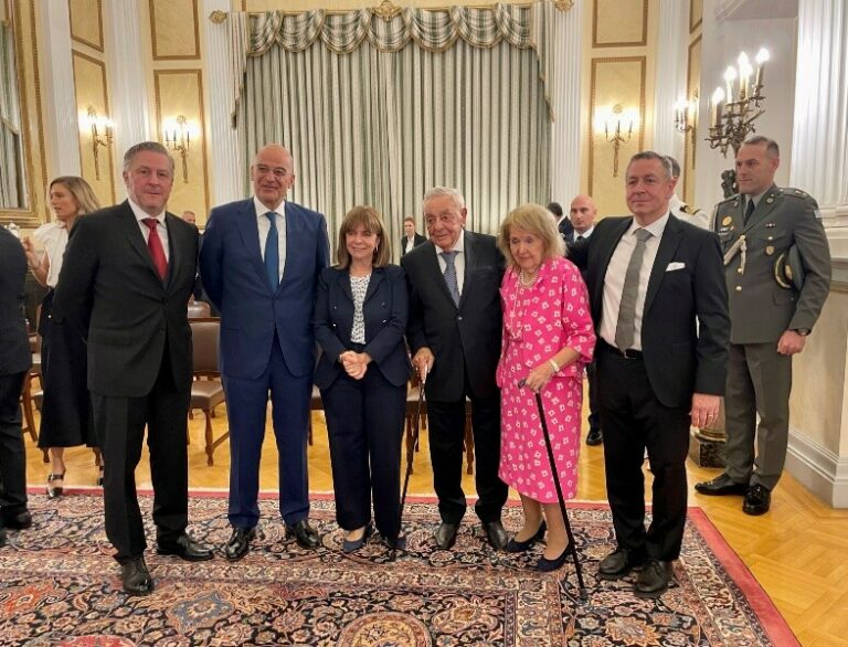 Ο επιχειρηματίας Χρήστος Φωκάς βραβεύτηκε από την Πρόεδρο της Δημοκρατίας στο Προεδρικό Μέγαρο