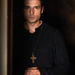 ΑΝΤΟΝΙΟ ΡΟΥΣΣΟ (ΣΠΥΡΟΣ ΧΑΤΖΗΑΓΓΕΛΑΚΗΣ)