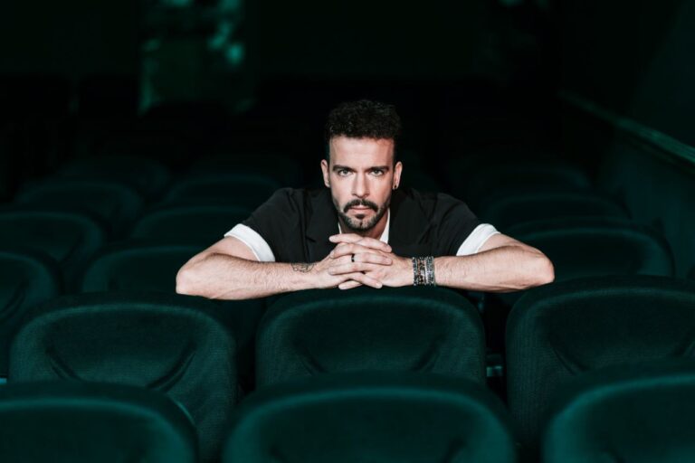 «Όπου κι αν πας» τραγουδά και εντυπωσιάζει ο Παντελής Καστανίδης