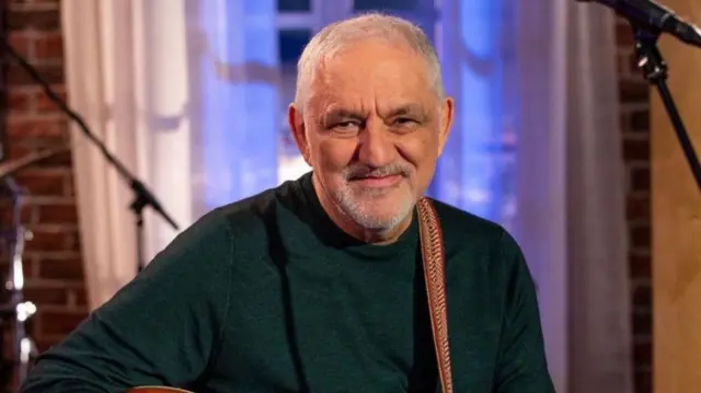 nikos