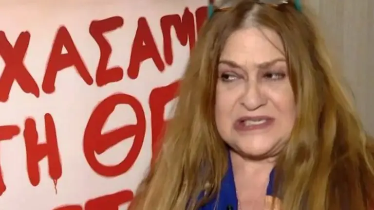 Η Τζόυς Ευείδη αποκάλυψε ποια πασιγνωστη Ελληνίδα ηθοποιός δεν λούστηκε ποτέ μόνη της