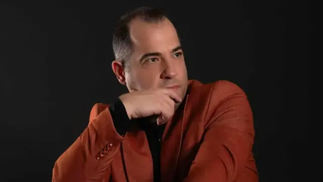 Nikos Nikolakopoulos Nikos Nikolakopoulos