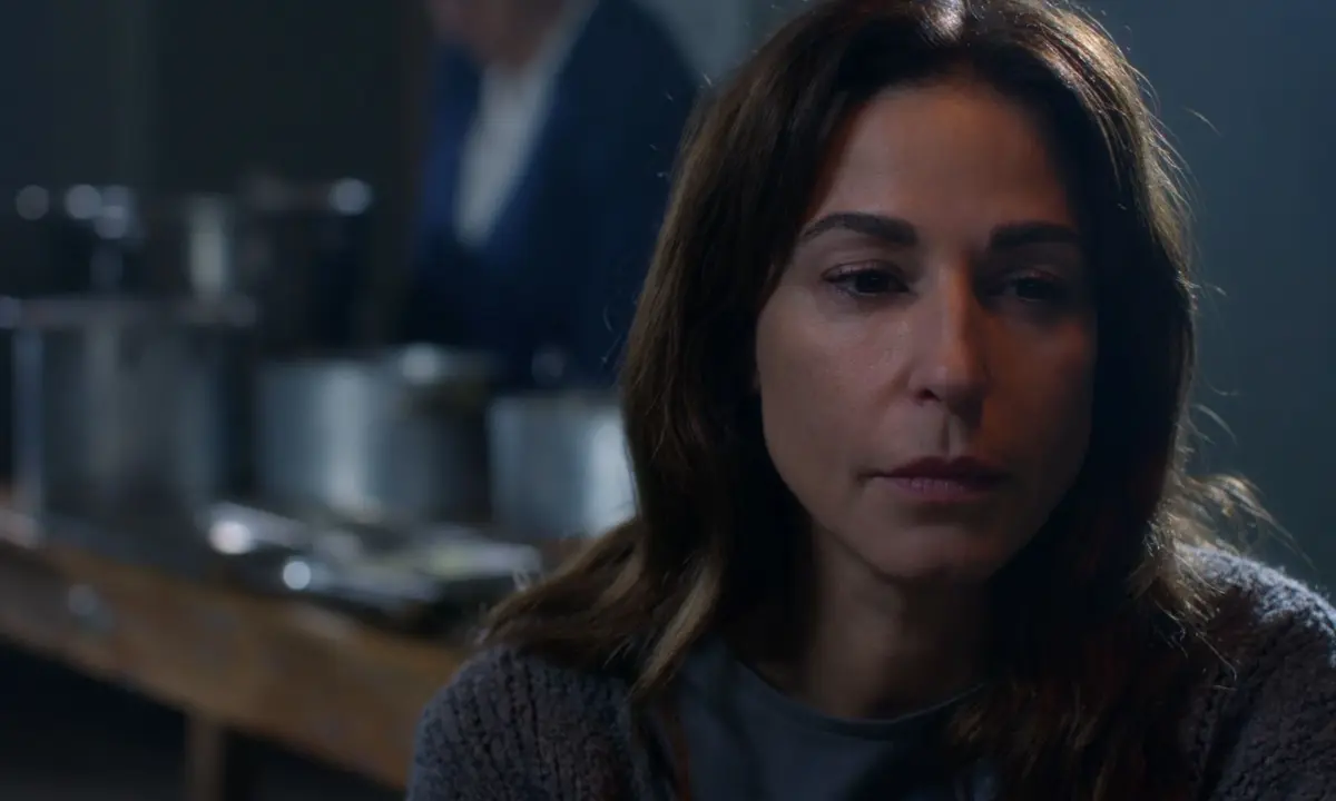 118b4ceb-katerina-papoytsakh40