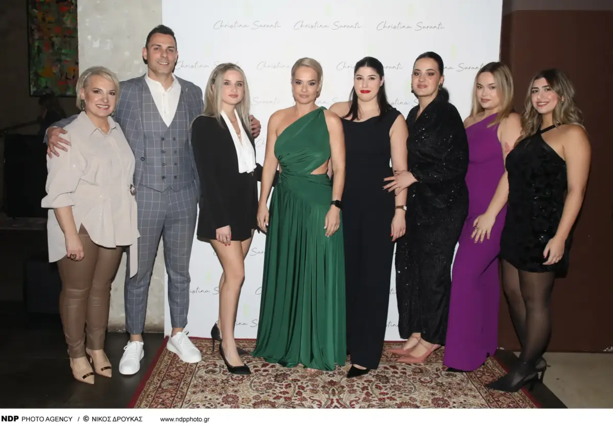 Η Χριστίνα Σαράντη με όλη την ομάδα του “Tips to Toes”