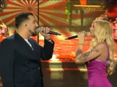 J2US: Gio Kay και Αγγελική Ηλιάδη ανέβηκαν «Πάλι Πάλι» στη σκηνή αλλά δεν… Αποκλειστικά backstage πλάνα gio