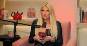 Ολόκληρη η συνέντευξη της Αγγελικής Ηλιάδη και η αγκαλιά του γιου της iliadi