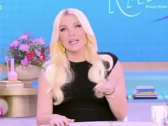 Με δάκρυα στα μάτια αποχαιρέτισε τους τηλεθεατές η Καινούργιου: «Εγώ από αύριο δεν θα είμαι μαζί σας» katken (1)