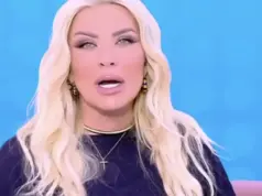 Καλεσμένη της Καινούργιου ξέχασε τα ρούχα της και φόρεσε της παρουσιάστριας katken