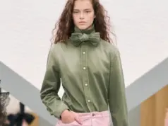 Άνοιξη 2026: Τα 5 χρώματα που δεν πρέπει να λείπουν από την ντουλάπα σας moda