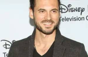 «Δεν μπορώ να το πιστέψω» – Ο Adan Canto πέθανε στην σειρά αλλά και στην πραγματικότητα! Σοκαρισμένοι οι τηλεθεατές adancanto