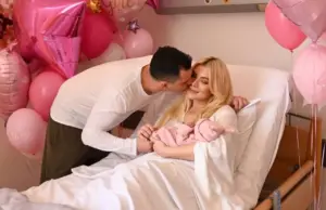 Κατερίνα Καινούργιου: Μόλις ανέβασε τις πρώτες φωτογραφίες μέσα από το μαιευτήριο Κατερίνα Καινούργιου Μόλις ανέβασε τις πρώτες φωτογραφίες μέσα από το μαιευτήριο 0