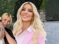 Καινούργιου: Η πρώτη φωτό στο σπίτι με το μωρό, χωρίς ίχνος μακιγιάζ και το μακροσκελές μήνυμα kenourgiou