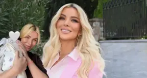 Καινούργιου: Η πρώτη φωτό στο σπίτι με το μωρό, χωρίς ίχνος μακιγιάζ και το μακροσκελές μήνυμα kenourgiou