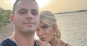 Πάνος Κουτσουμπής: Ίδιος ο μπαμπάς του! Ο πεθερός της Καινούργιου γιορτάζει! koutsoumpis