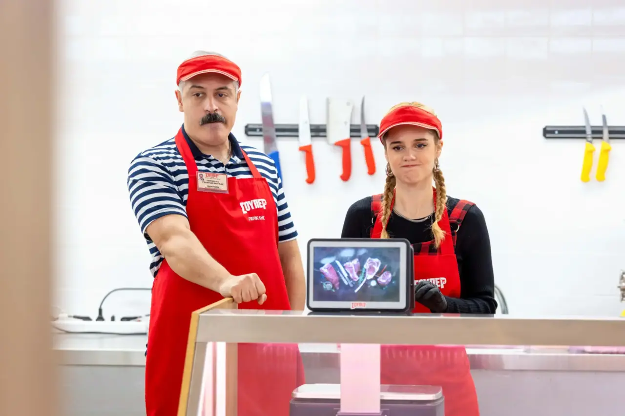 ΣΟΥΠΕΡ ΗΡΩΕΣ - BACKSTAGE (2)