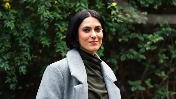 Μπαμπά, σ’αγαπώ – Ποια είναι η Θεόβη Στύλλου; Η ηλικία και η δικηγορία theovi