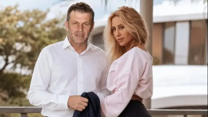 Όταν η Γωγώ Μαστροκώστα μιλούσε για τον αρραβώνα με τον Απόστολο Γκλέτσο gkletsos