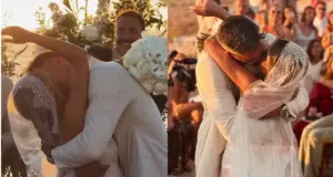 Οικονομάκου – Τσερέλα: Το luxury δώρο-έκπληξη που περίμενε τους καλεσμένους στο τραπέζι και η μπομπονιέρα Γάμος Αθηνά Οικονομάκου Μπρούνο Τσερέλα μπομπονιέρα δώρο Jo Malone Πάρος Mar Azul