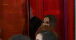 Δέσποινα Βανδή: Η εντυπωσιακή αλλαγή στα μαλλιά της στην εμφάνιση με τον Βασίλη Μπισμπίκη στα βραβεία Ίρις Δέσποινα Βανδή κοντά μαλλιά Βασίλης Μπισμπίκης βραβεία Ίρις 2026 Στέγη Ιδρύματος Ωνάση