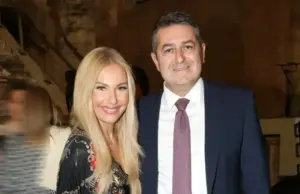 Βραδινή έξοδος για Τίνα Μεσσαροπούλου και Γιώργο Μυλωνάκη Τίνα Μεσσαροπούλου Γιώργος Μυλωνάκης Παντελής Μεσσαρόπουλος οικογενειακή έξοδος