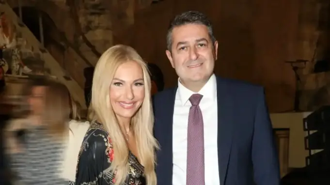 Βραδινή έξοδος για Τίνα Μεσσαροπούλου και Γιώργο Μυλωνάκη Τίνα Μεσσαροπούλου Γιώργος Μυλωνάκης Παντελής Μεσσαρόπουλος οικογενειακή έξοδος