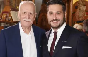 «Η απόλυτη ξεφτίλα» – Ξεσπά ο γιος του Φοίβος Παπαδάκης για τους νέους παρουσιαστές του Καλημέρα Ελλάδα foivos