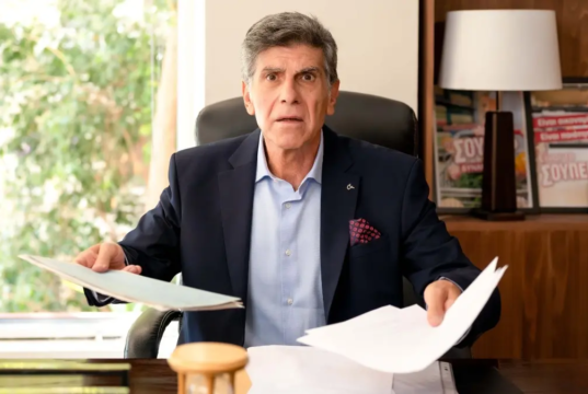 Τέλος ο Γιάννης Μπέζος από την τηλεόραση – Τα θέματα υγείας που προέκυψαν Ο Γιάννης Μπέζος μίλησε στο Happy Day για την υγεία του, το πρώτο καλοκαίρι χωρίς δουλειά και την απόφασή του να αφήσει τις μεγάλες σειρές.