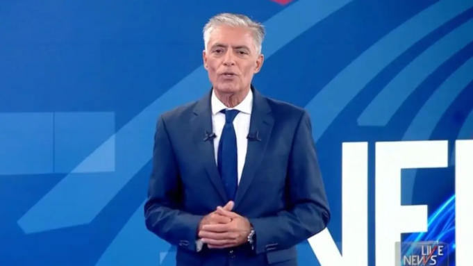Τηλεθέαση: Υψηλές πτήσεις για το Live News και τον Νίκο Ευαγγελάτο Το «Live News» με τον Νίκο Ευαγγελάτο κατέγραψε διπλή πρωτιά την Παρασκευή 25 Σεπτεμβρίου σε δυναμικό κοινό και γενικό σύνολο.