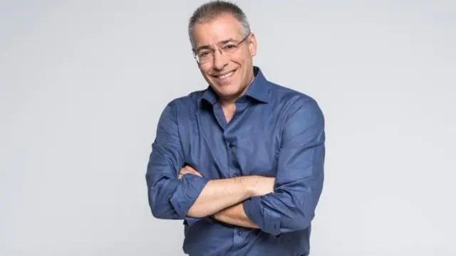 Νίκος Μάνεσης: «Δήλωνε χαμηλοσυνταξιούχος με 850.000 ο Καρβέλας;»
